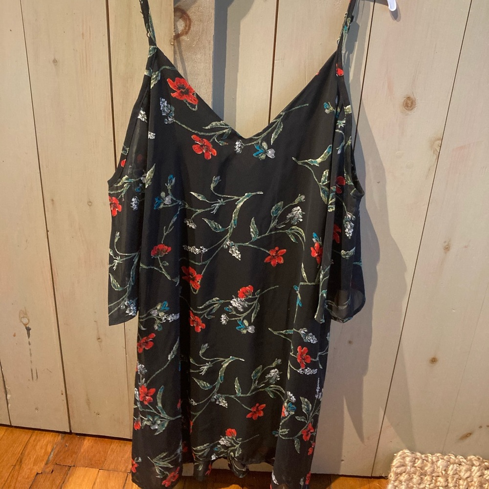Black floral cold shoulder top